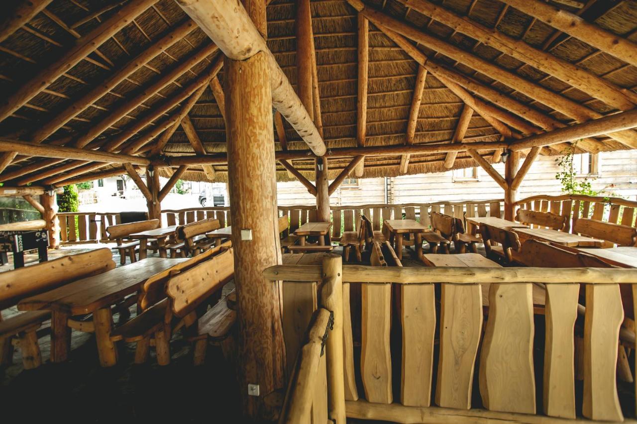 Zajazd ,,Pod Jeleniem" Okrajnik Exterior foto